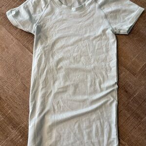 Lululemon Swiftly Tech 2.0 Light Green Short Sleeve Dress